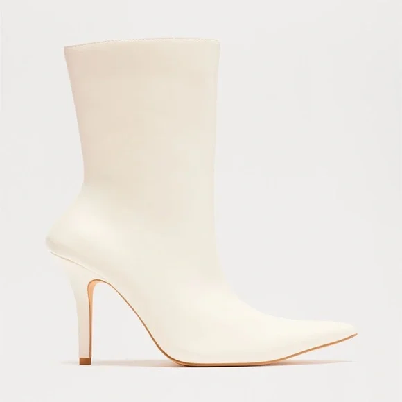 Fashion Nova Cream Heeled Boots - Picture 3 of 3
